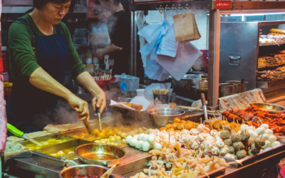 Self-Guided Food Tour vs Guided Tour: Which Is Better?